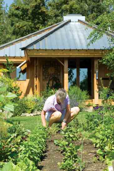 Denise feeds herself all summer (and beyond) from her garden, where she grew carrots, beets, garlic, beans, peas, potatoes, lettuce, basil summer savory, dill, tarragon, lemon sage, thyme, mint parsnips, kale, cauliflower and more.